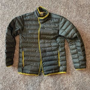 Columbia 650 light weight jacket Large